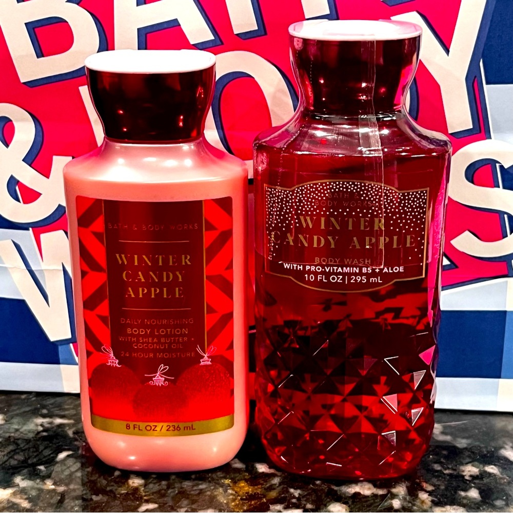 New Winter Candy Apple Bath & Body works Gift Set (lotion & shower gel)